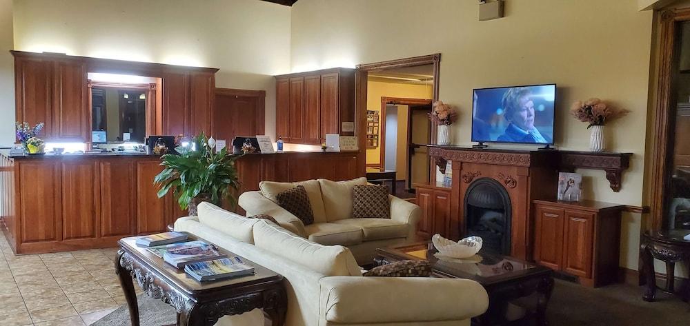 Americas Best Value Inn Chippewa Falls photo 2