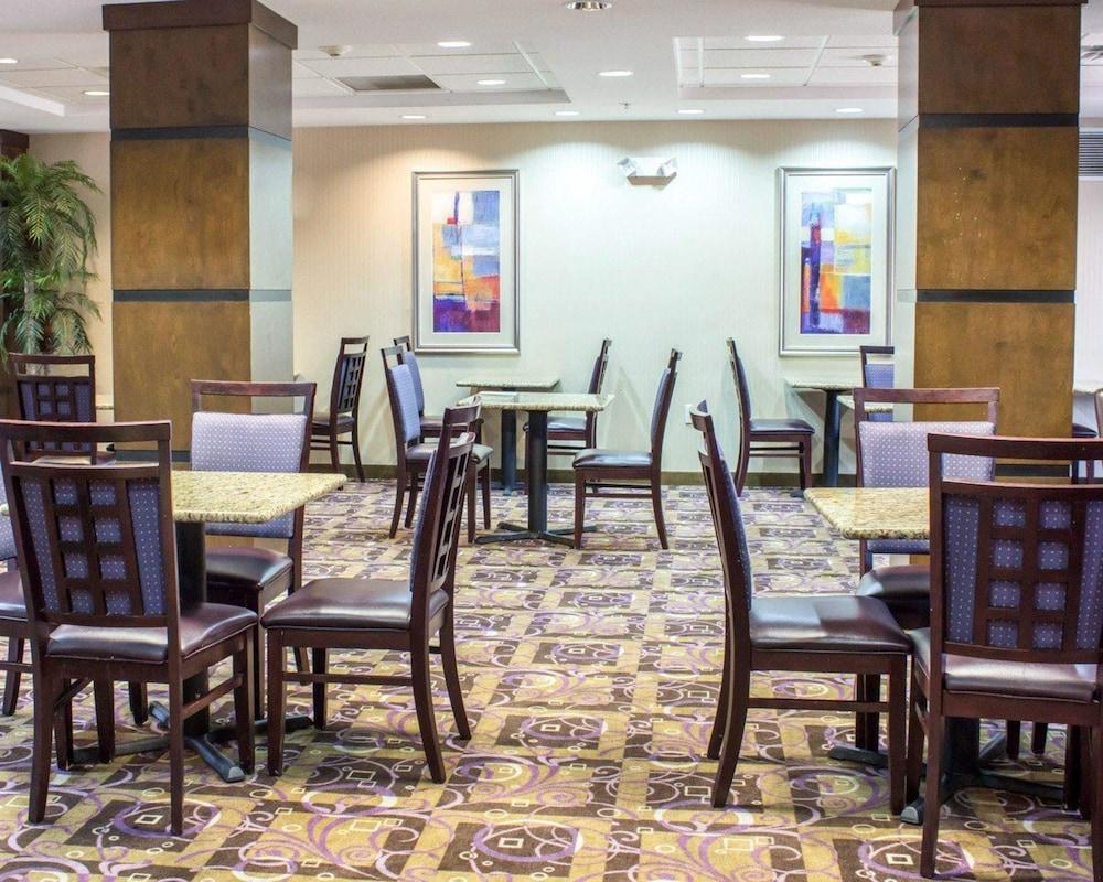 Comfort Suites Sanford photo 19