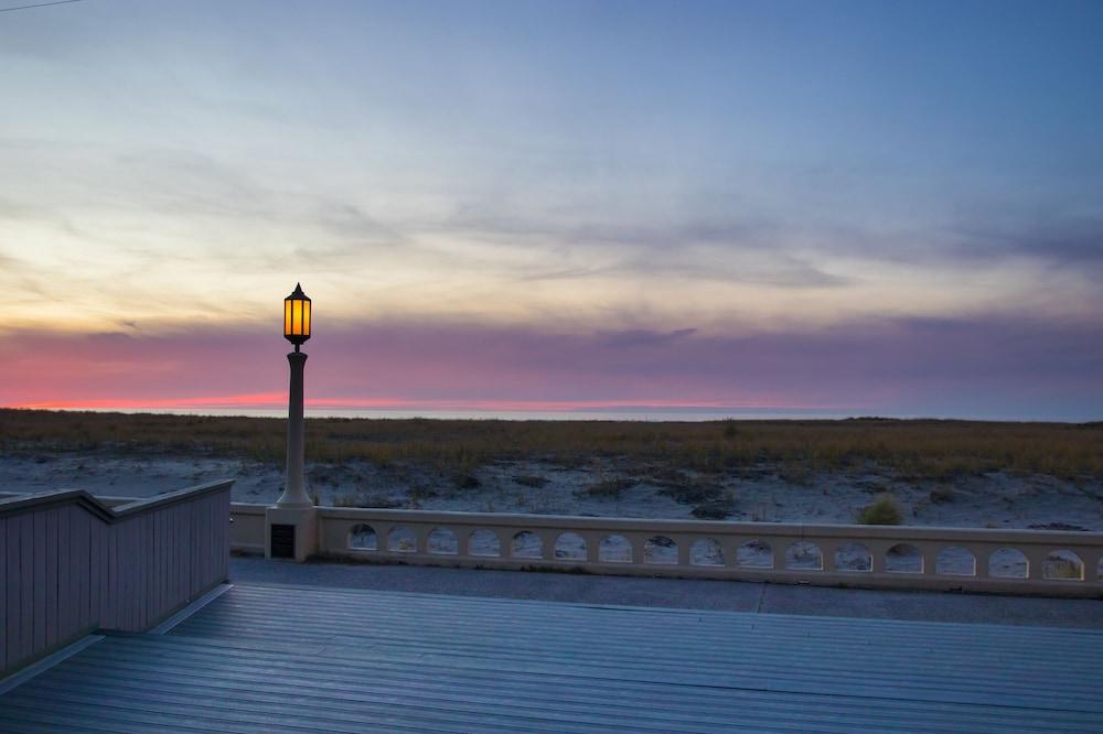 Inn of the Four Winds Oceanfront Seaside photo 29