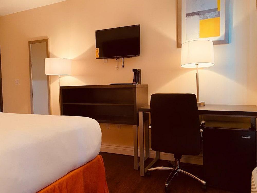 Surface Inn Brooklyn photo 10