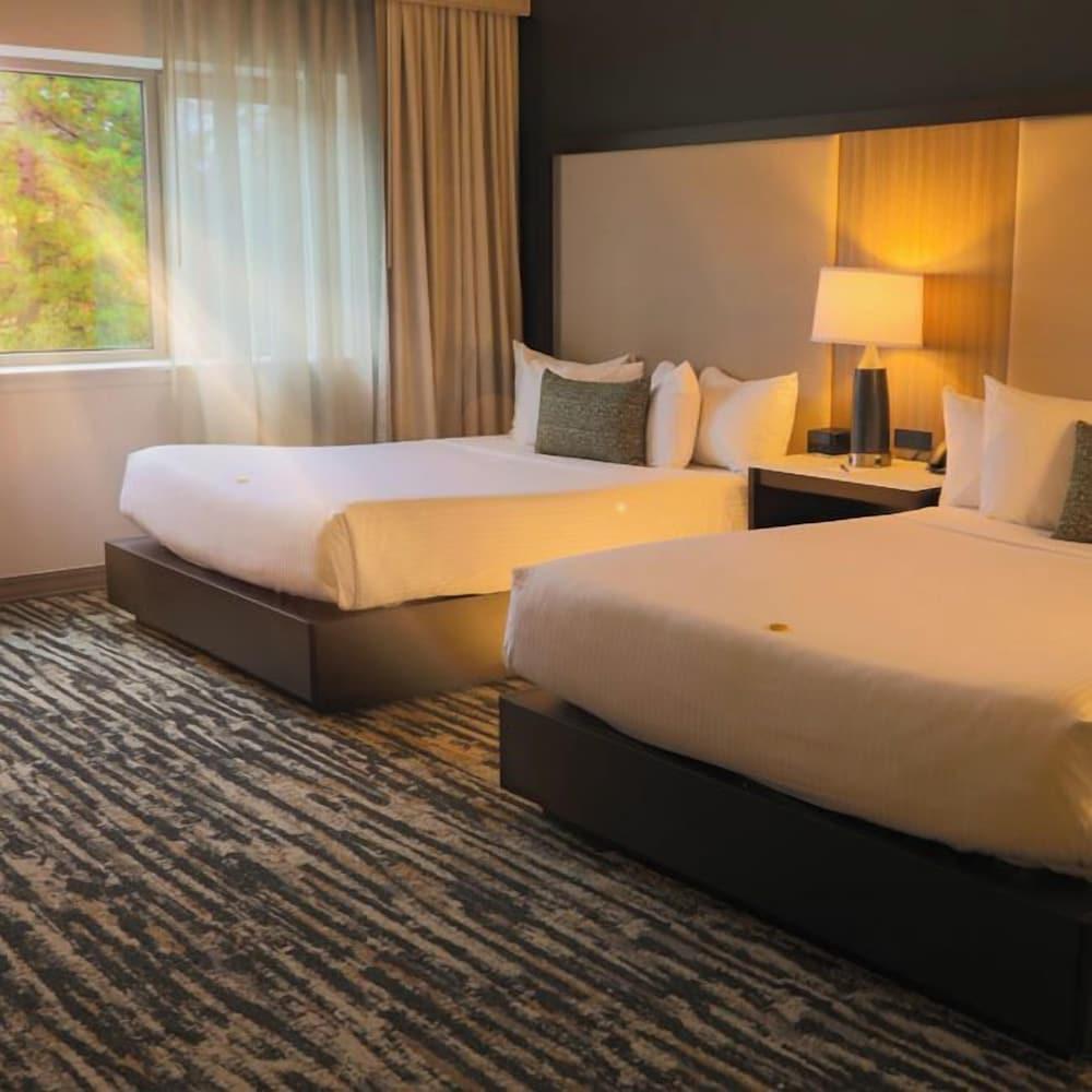 The Hotel at Black Oak Casino Resort photo 5