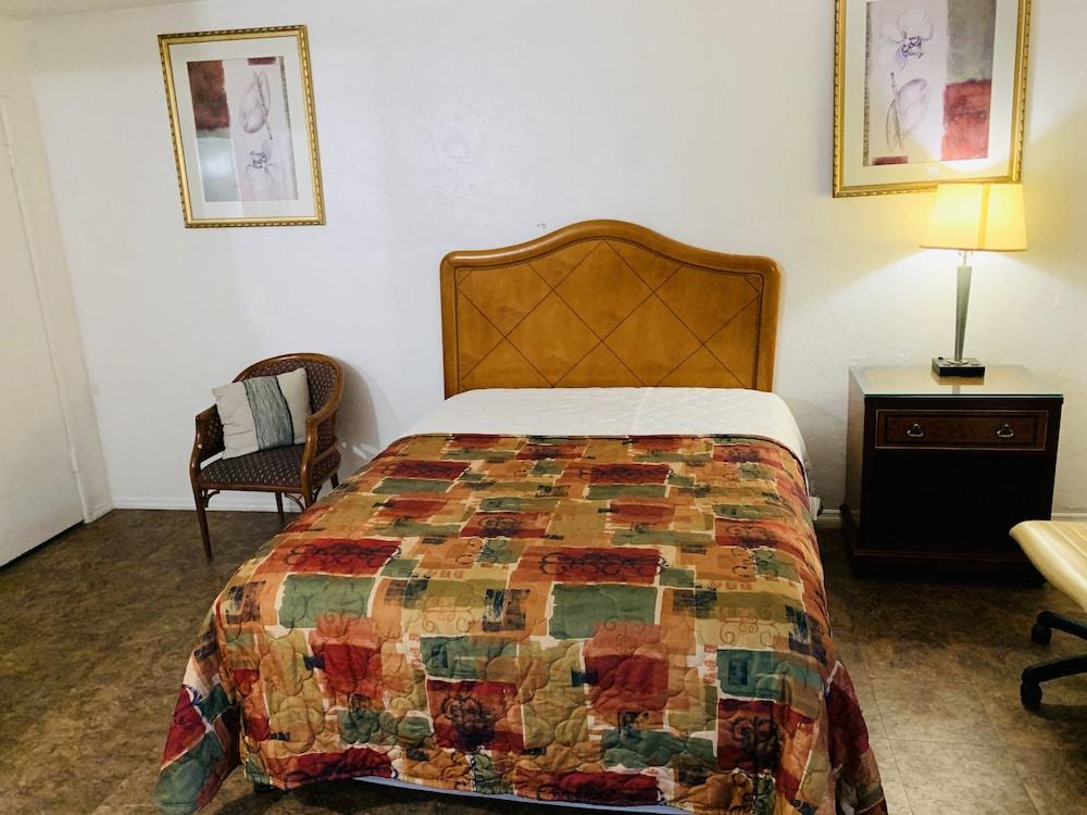 Pacheco Pass Motel photo 13