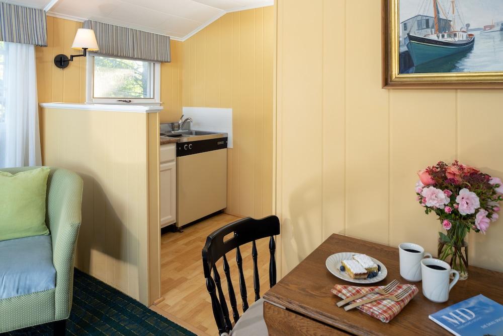 Dockside Guest Quarters & Restaurant photo 61