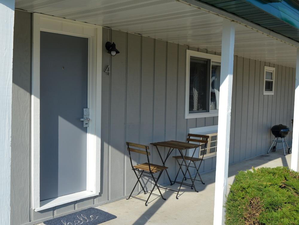 Coastal Suites Resort photo 42