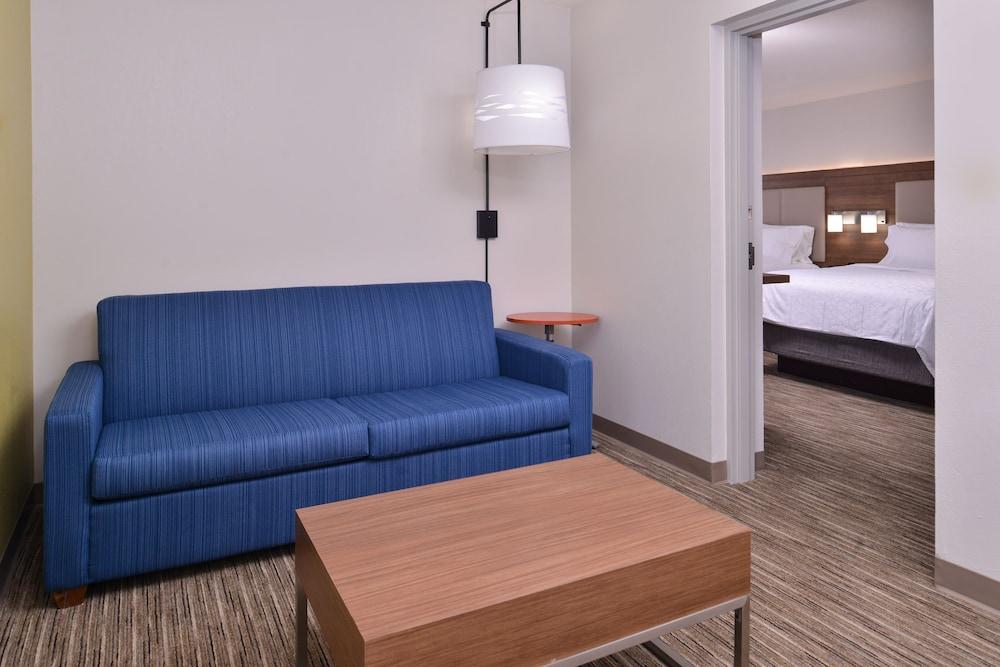 Holiday Inn Express Hotel & Suites Mesquite by IHG photo 12