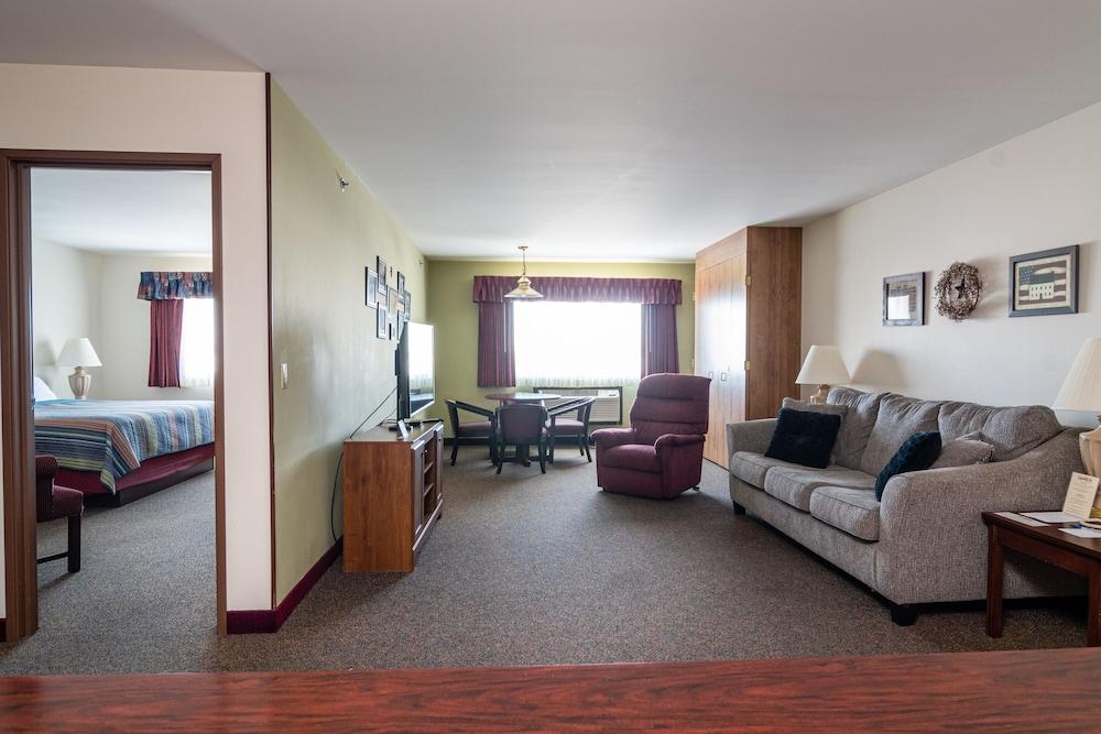 Cedarberry Inn photo 12
