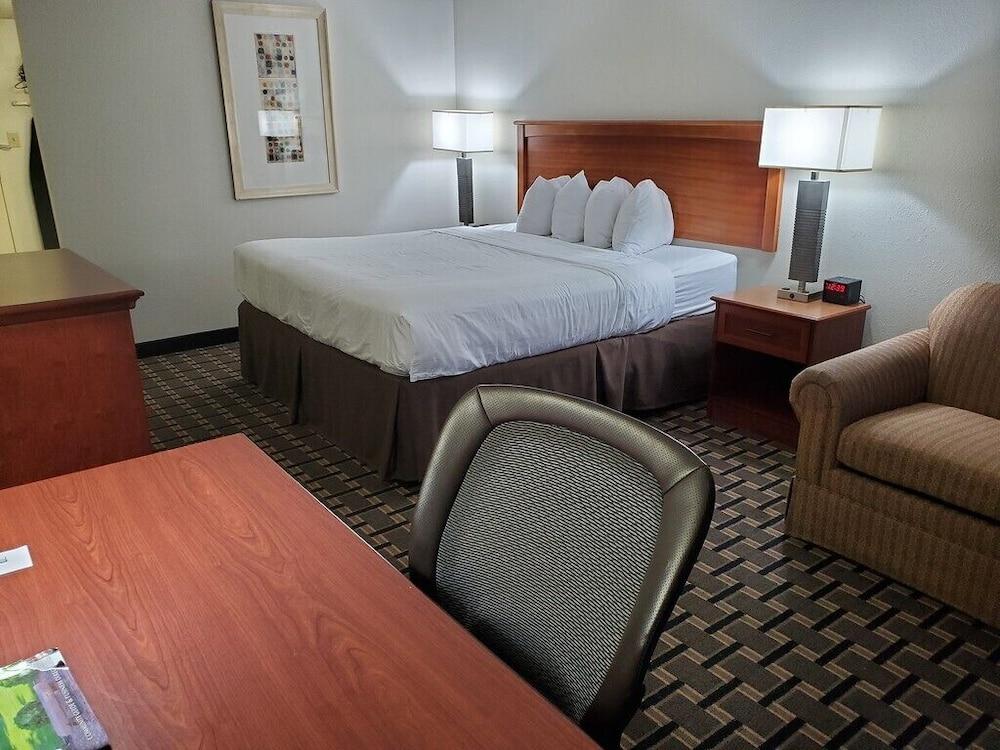 Motel 6 Hastings, NE photo 21