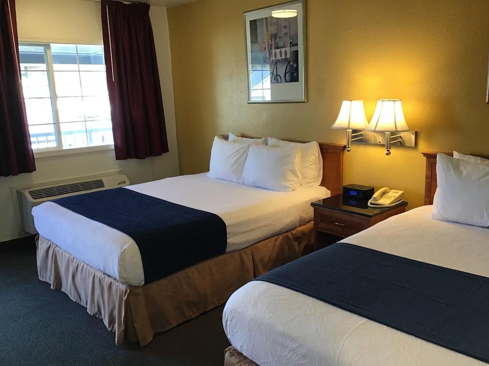 Travelodge by Wyndham Pendleton OR photo 7