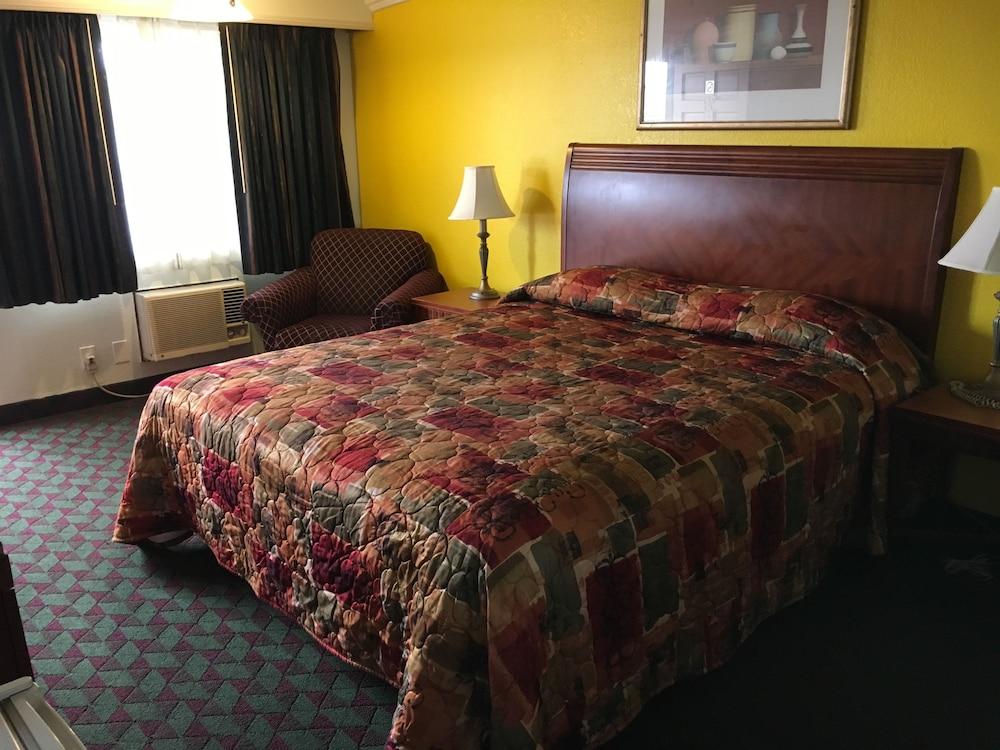Starlite Motel photo 19