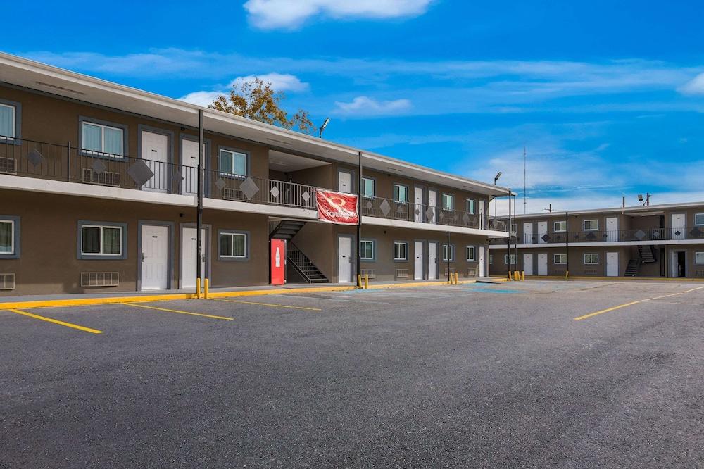 Econo Lodge Gretna - New Orleans photo 29