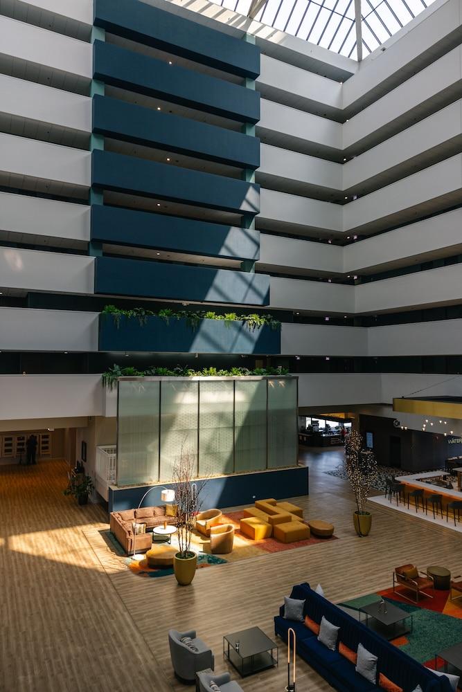 voco Chicago Downtown - Riverwalk by IHG photo 4
