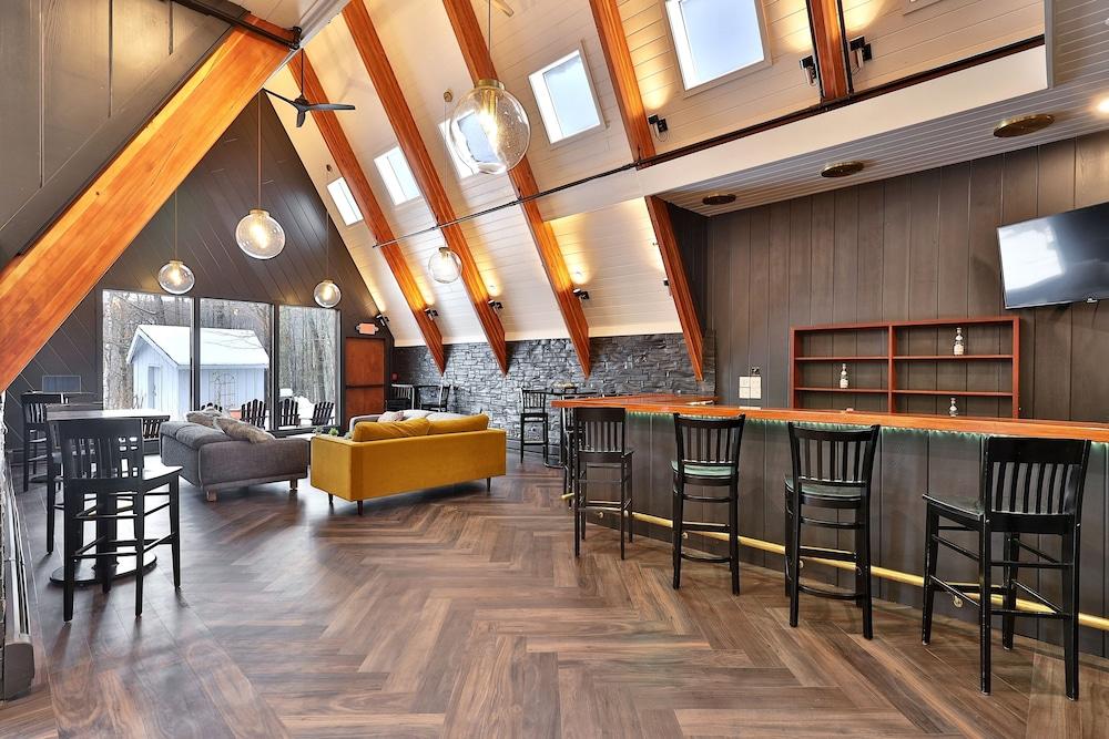 The Birch Ridge: Mission Room #2 - Queen Suite In Renovated Killington Lodge. Hot Tubs. 1 Bedroom Home photo 19