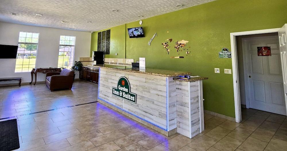 Garden Inn & Suites photo 2