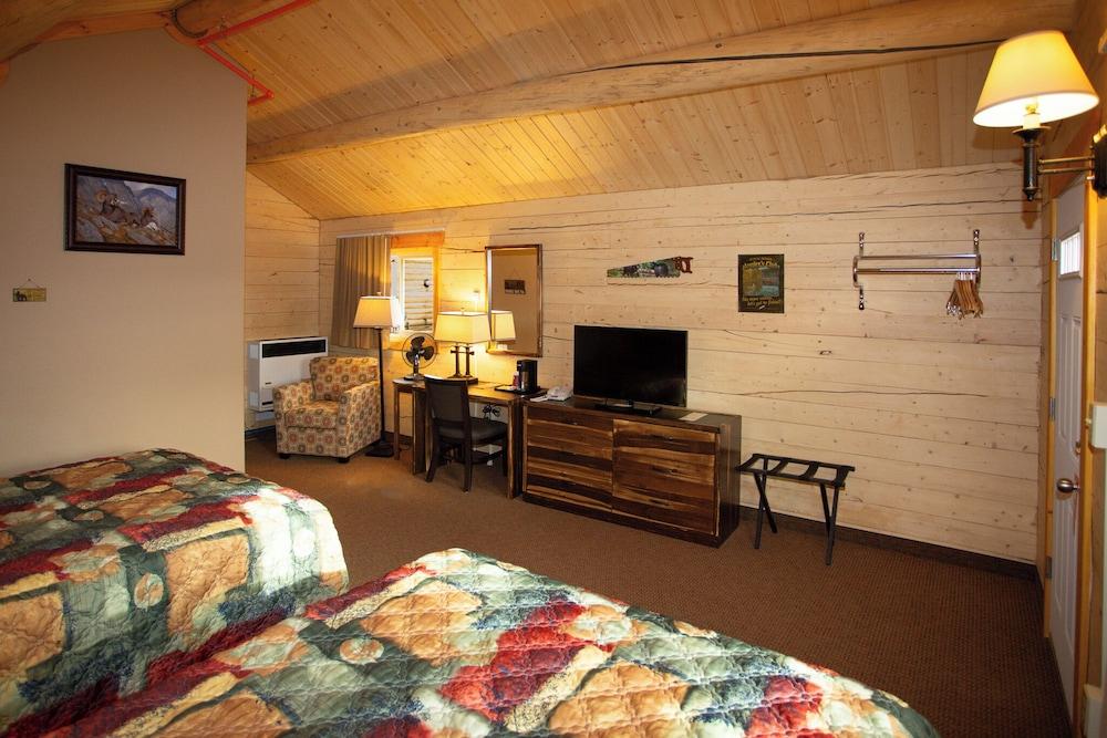 Young's Motel photo 19