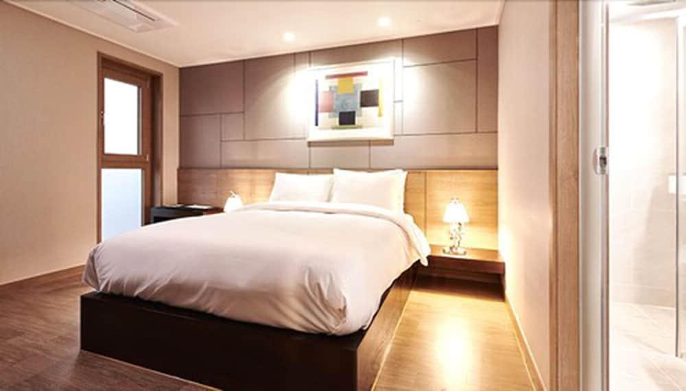 The Brick Hotel photo 40