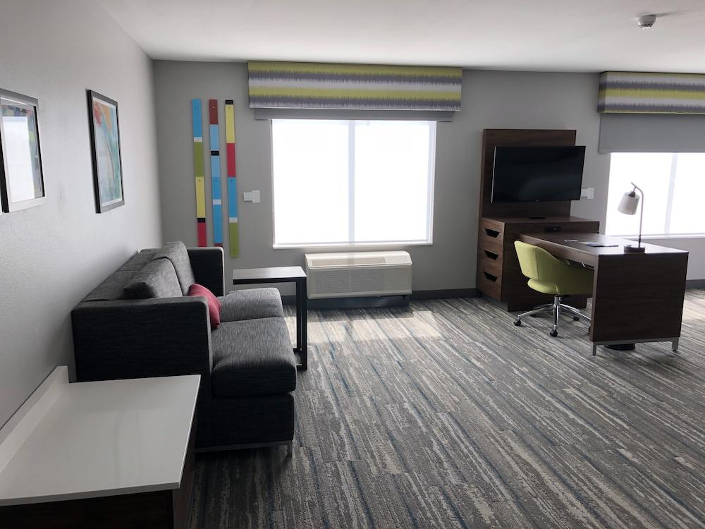 Hampton Inn & Suites Pekin Peoria Area photo 5