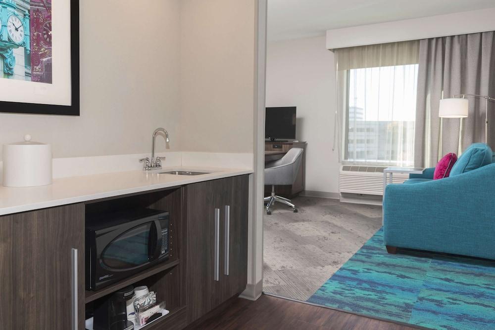 Hampton Inn & Suites Chicago Schaumburg photo 8