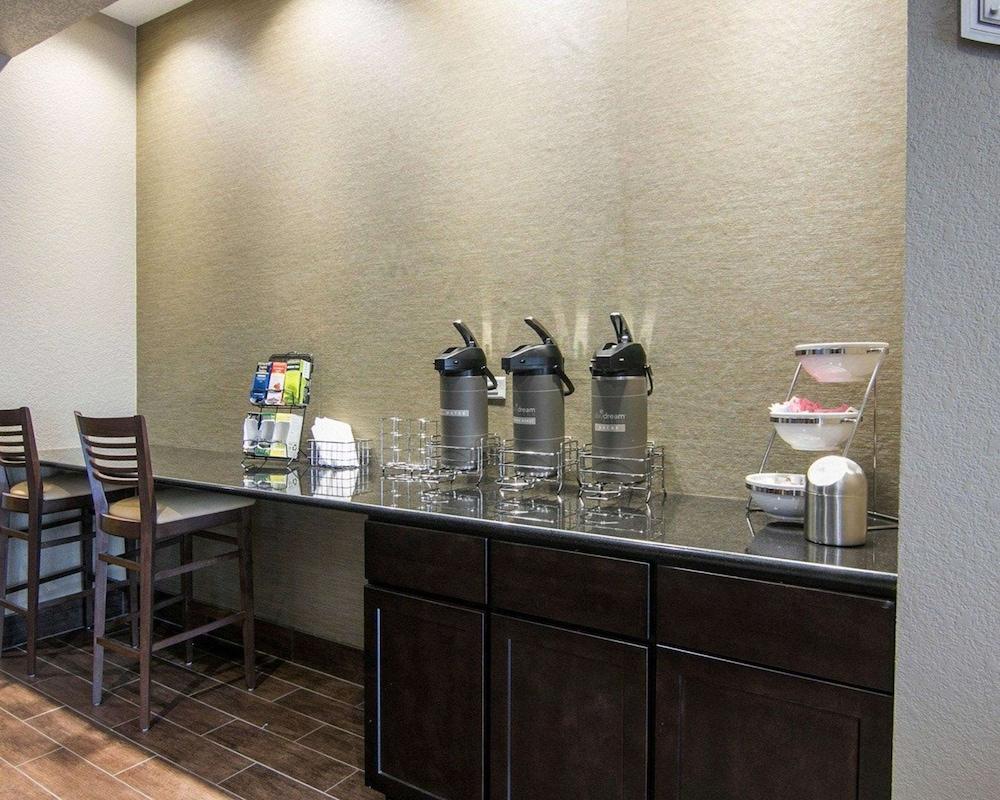 Sleep Inn & Suites Fort Dodge photo 32