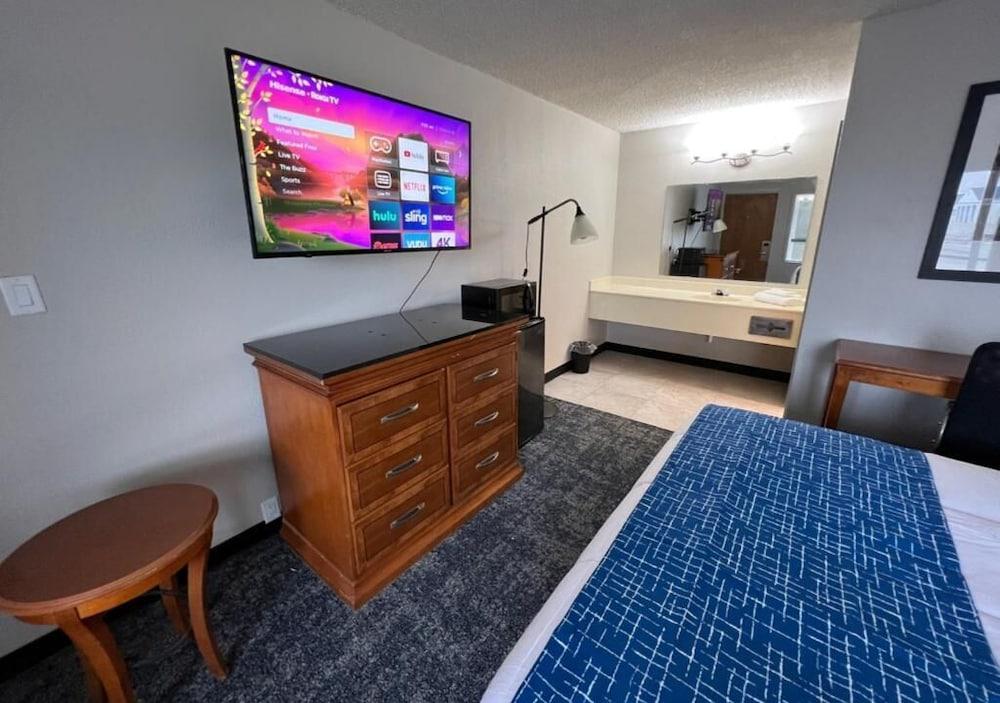 Travelodge by Wyndham Lincoln Northeast photo 3