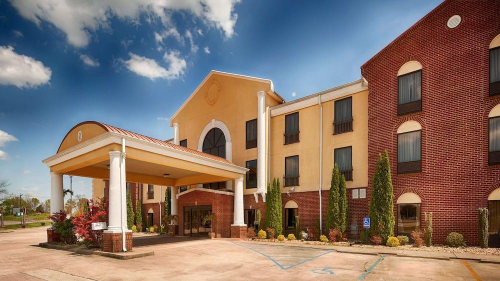 Best Western Plus Bass Hotel & Suites — hotel in Leeds
