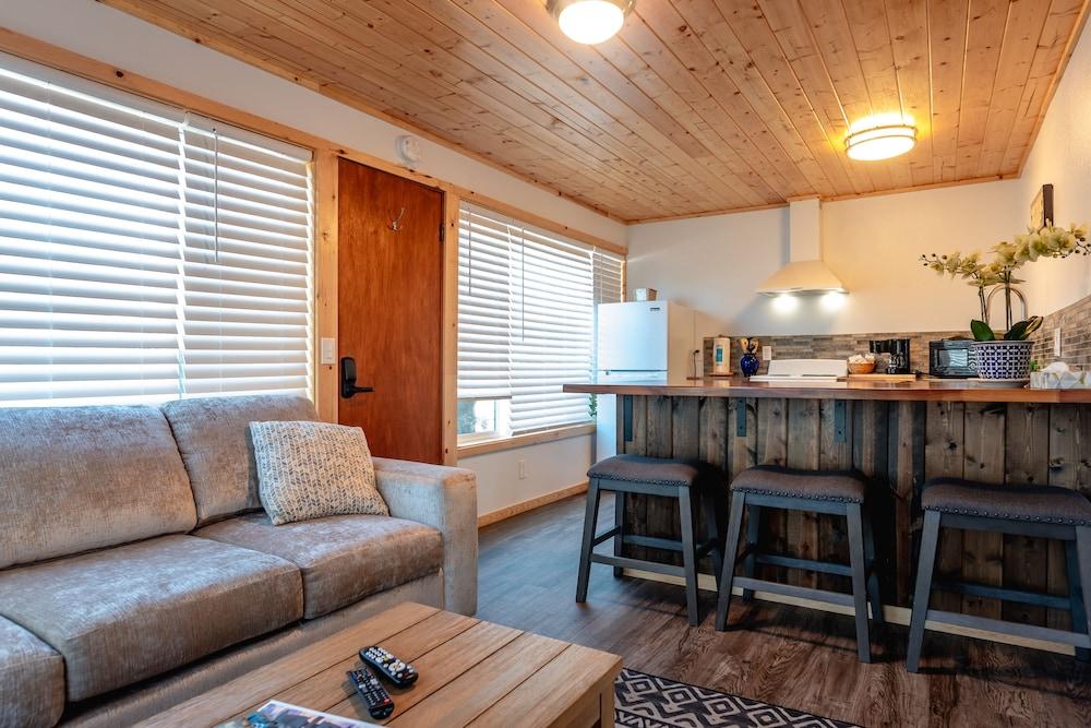 Terimore Bayfront Inn photo 6