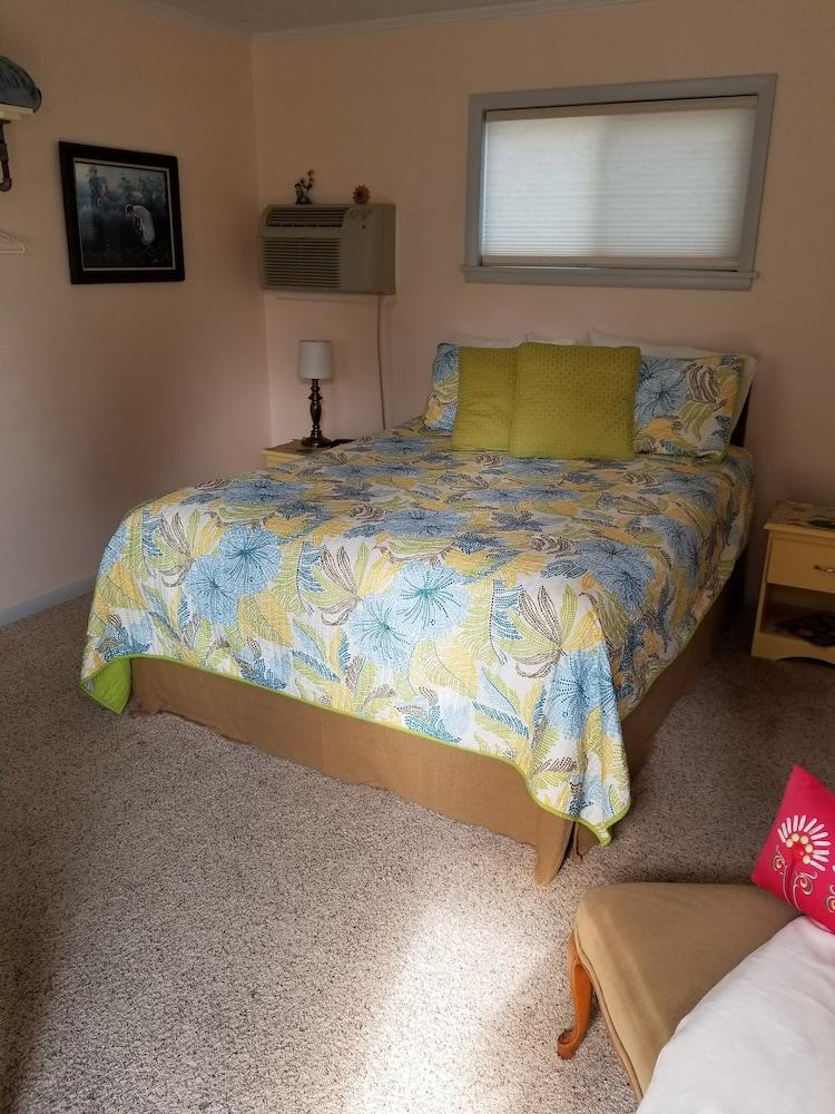 Torch Bay Inn photo 12