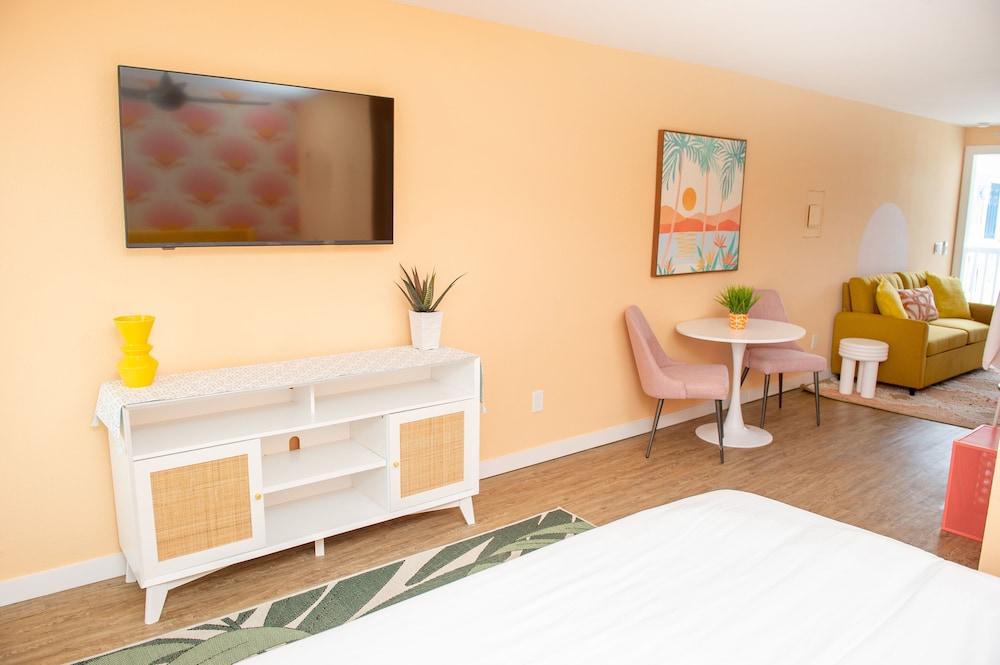 Sunburst Inn photo 16