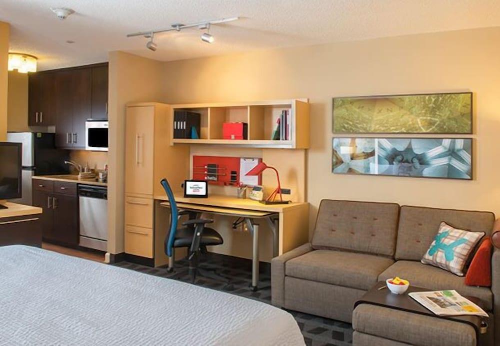 TownePlace Suites by Marriott Quantico Stafford photo 45