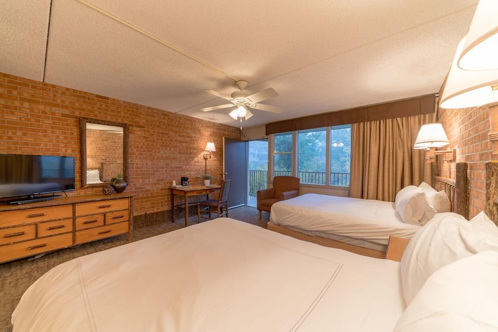 Mountain Chalet Snowmass photo 22