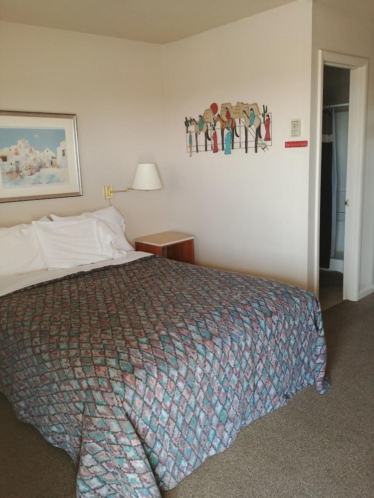 Cactus Inn photo 11