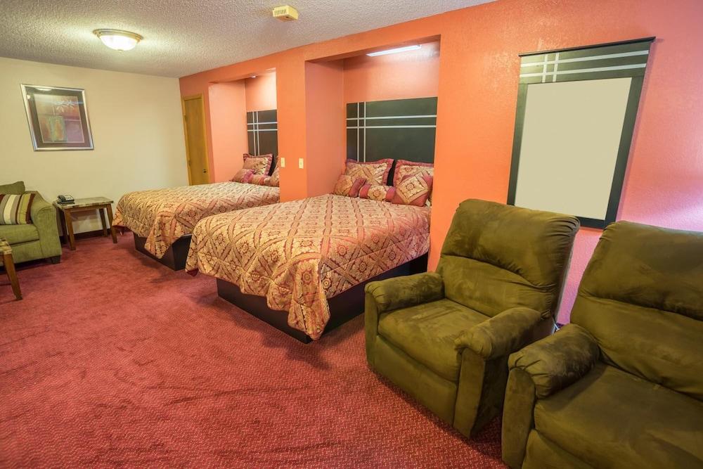 Prime Rate Inn photo 7