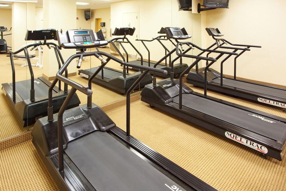 Holiday Inn Chantilly-Dulles Expo Center by IHG photo 24