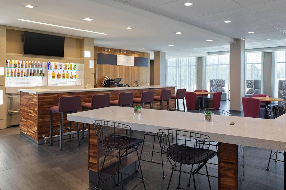 Courtyard by Marriott Denver Aurora photo 14