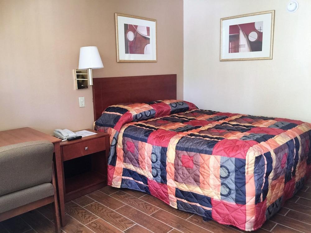 Bama Inn photo 14