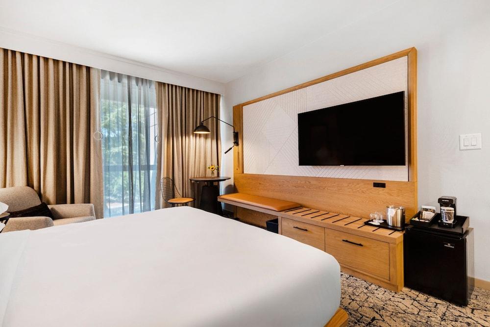 Sheraton Chapel Hill Hotel photo 39