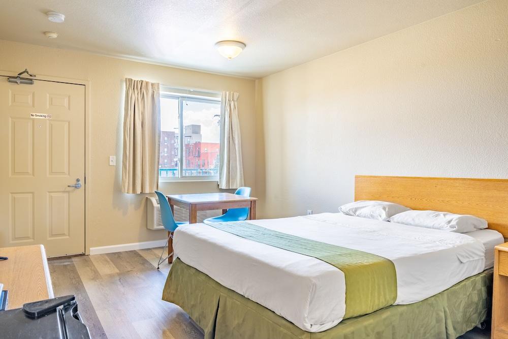 City Inn photo 11