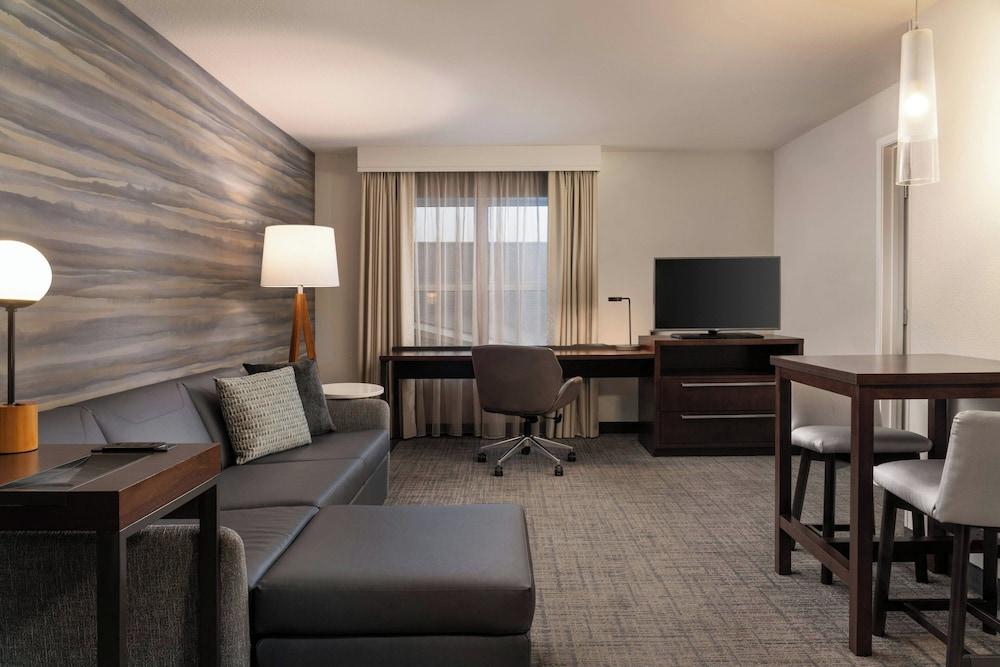 Residence Inn by Marriott Akron Fairlawn photo 12