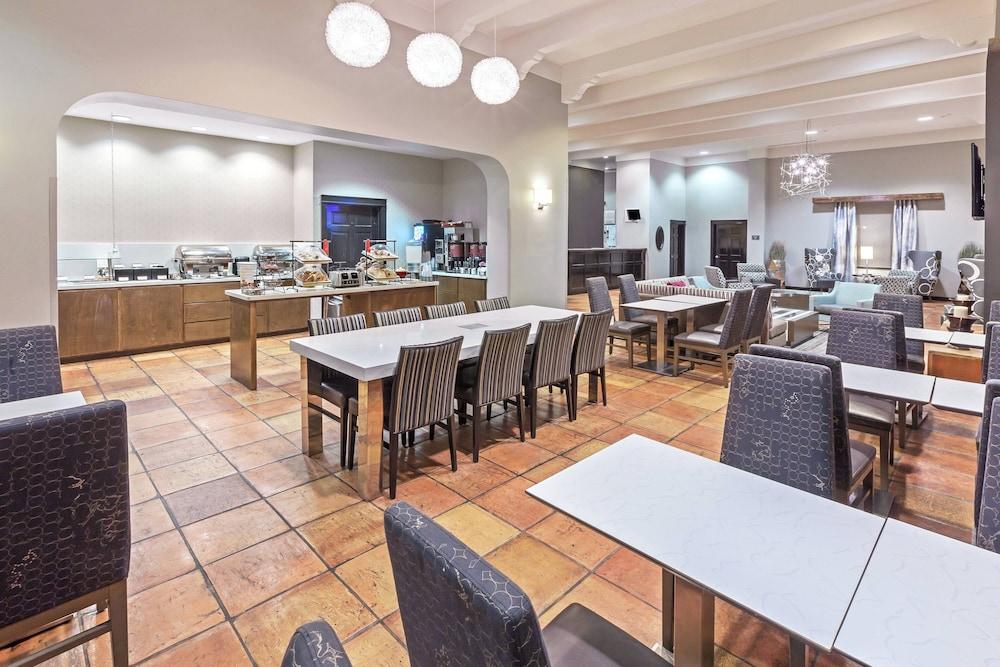 Residence Inn by Marriott Laredo Del Mar photo 11