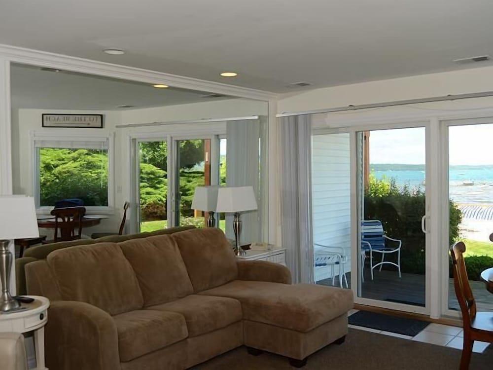 Beach Condominium Hotel photo 70