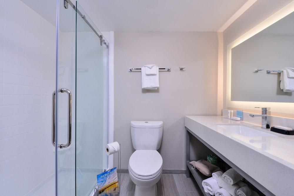 Cabana Shores Inn photo 17