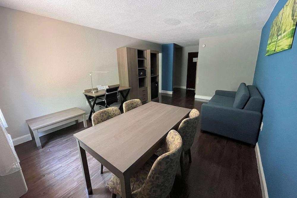 Wingate by Wyndham Columbia/Fort Jackson photo 20