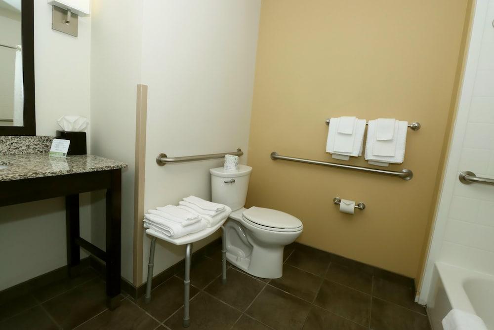 Sleep Inn & Suites Moundsville - Wheeling photo 12