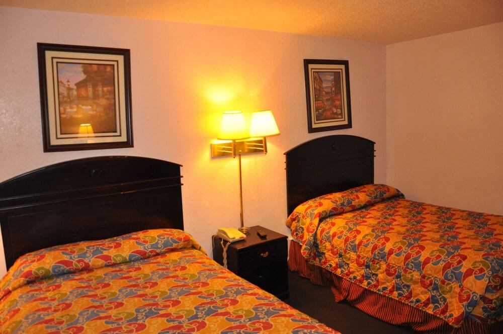 Heritage Inn photo 2