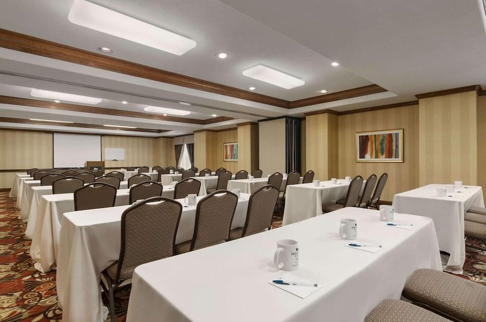 Homewood Suites by Hilton Houston-Woodlands photo 27