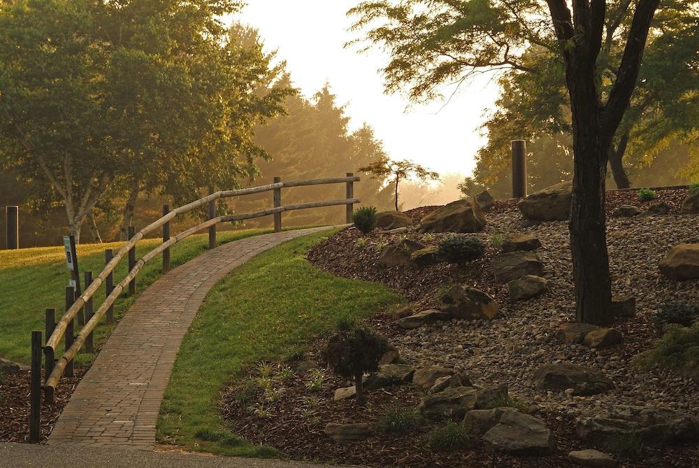 Salt Fork Lodge and Conference Center photo 5