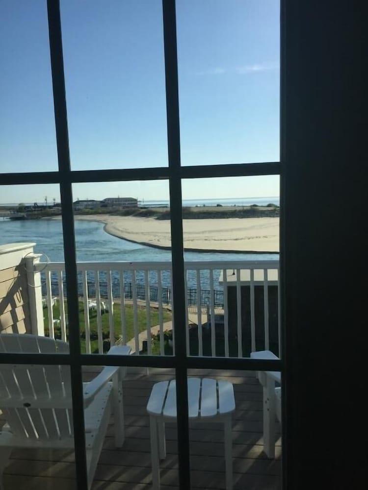Marginal Way House Hotel photo 59