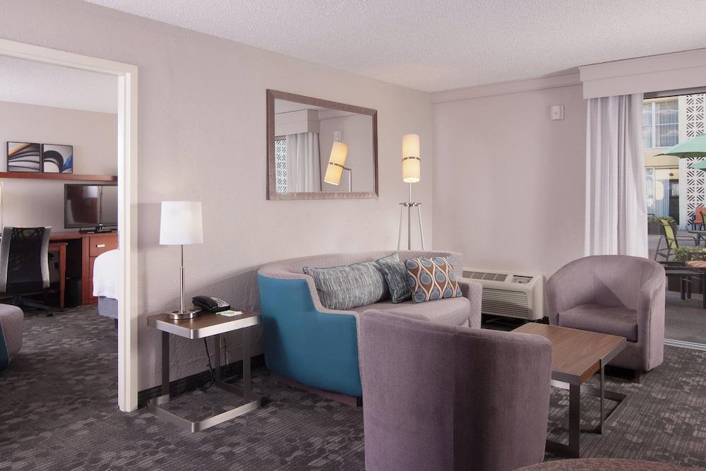 Courtyard Miami in Coral Gables by Marriott photo 31