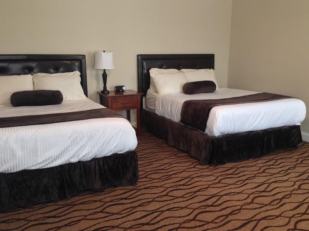 The Pelham Resort Motel photo 12