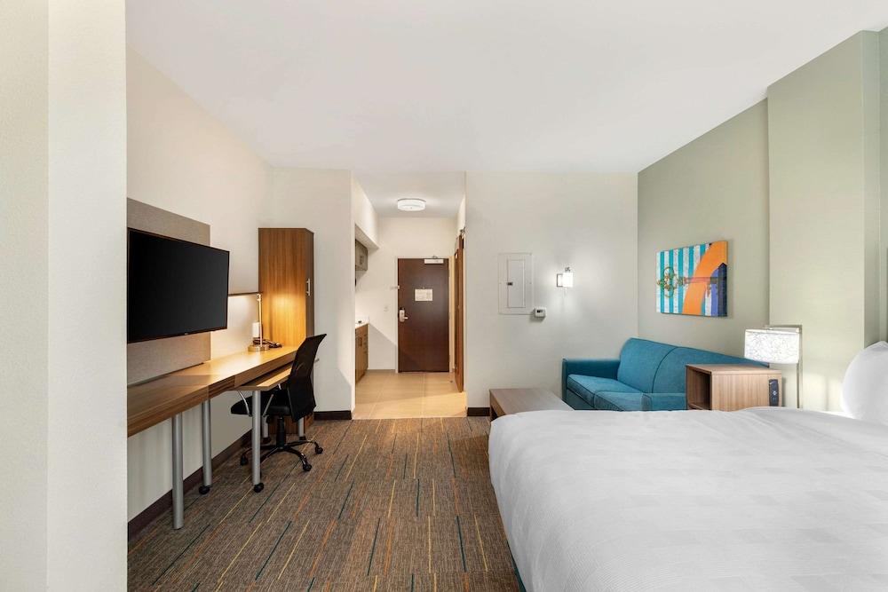 MainStay Suites Lancaster Dallas South photo 16