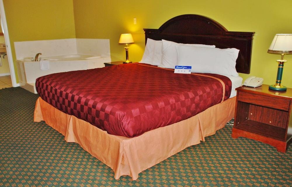 Americas Best Value Inn & Suites Hempstead Prairie View photo 20